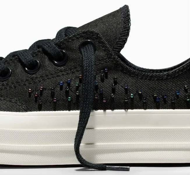 En CONVERSE las aplicaciones y lo creativo están de super moda