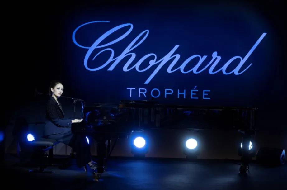 Diego Calva presente en la fiesta del Trofeo Chopard en Cannes