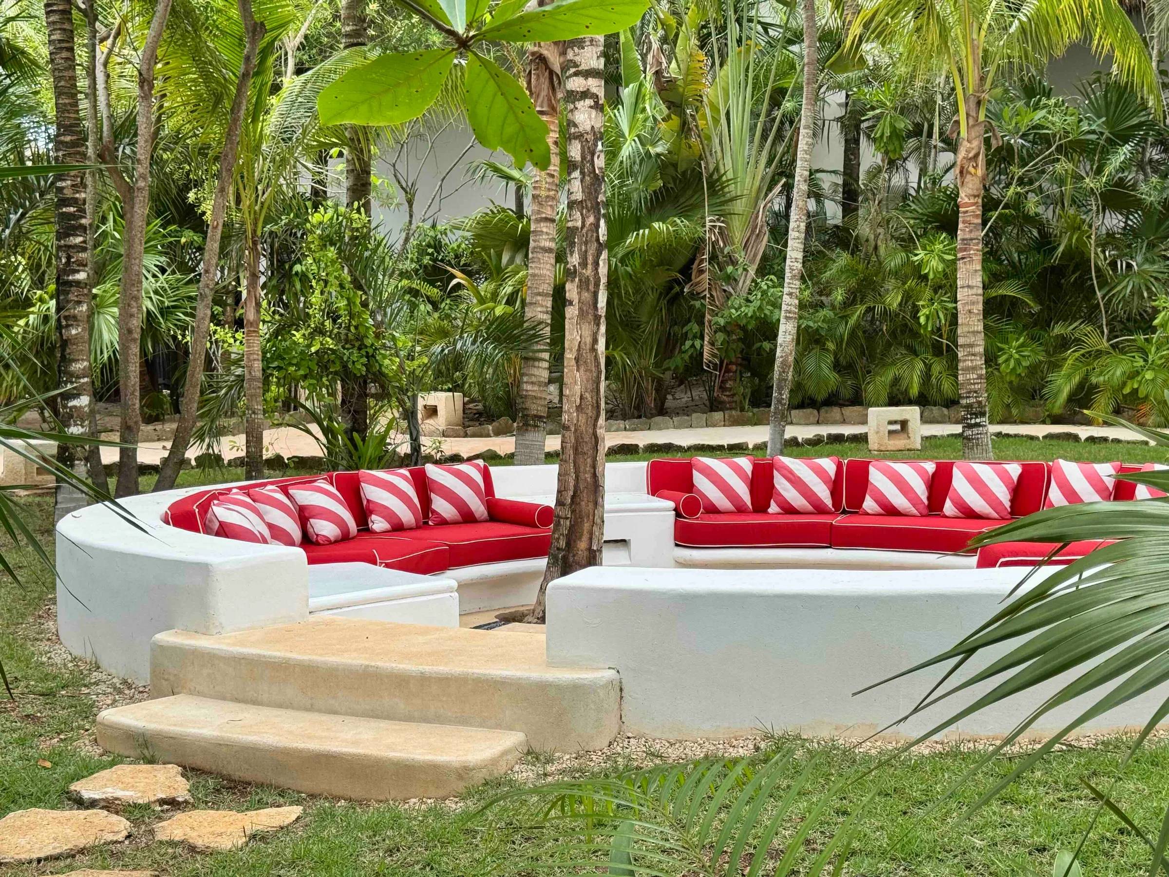 Entre palmeras y silencio: Hotel Esencia
